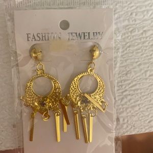 Earings